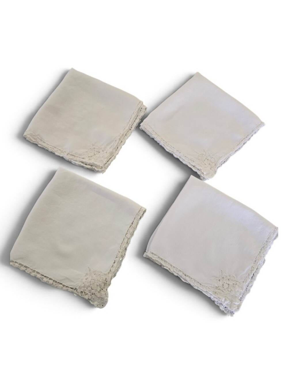 Classic White Lace-Trim Cloth Napkins - Set of 4